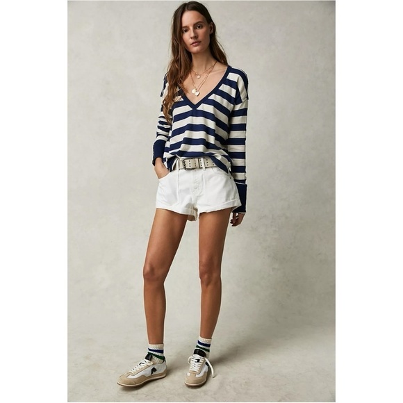 Free People Beginner’s Luck Slouch Shorts in Optic White Size 31 NWT NEW - Picture 7 of 16